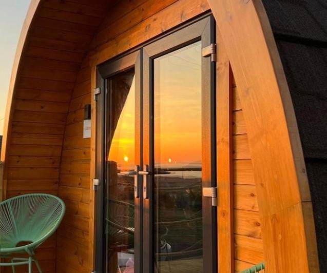 The Sleepy Crofter Glamping - Achiltibuie Hotel Buitenkant foto